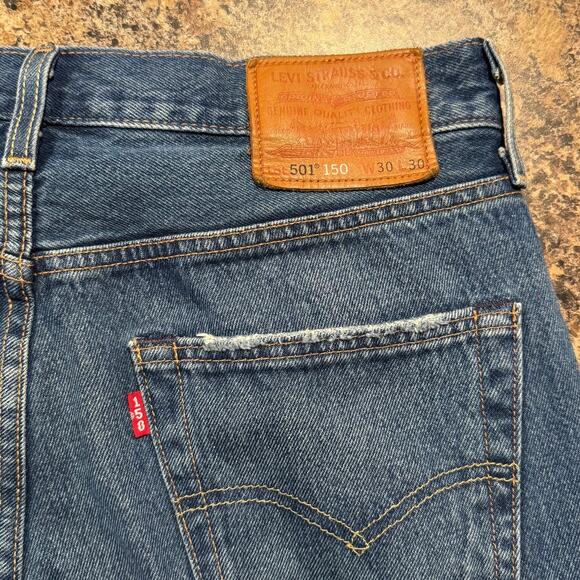 Levis Jeans 501 Straight 150th Anniversary Distressed Button Fly Blue Size 30x30 - Picture 6 of 7